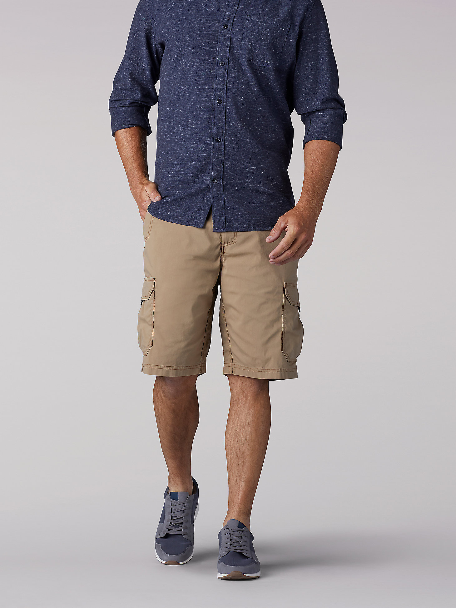 Men’s Extreme Motion Crossroads Shorts in Nomad main view