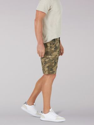 Men's Extreme Motion Carolina Cargo Short in Native Camo alternative view 2