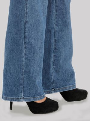 Riders by Lee Indigo Women's Plus Size Midrise Straight Leg Jean,  Blackened, 20W Long at  Women's Jeans store