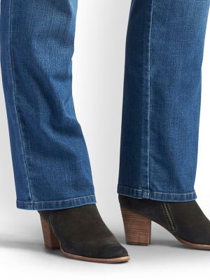 Lee Jeans: Women's 3051816 Niagra Stretch Relaxed Fit Straight Leg Jeans