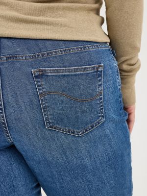Women’s Stretch Relaxed Fit Straight Leg Jean (Plus) in Meridian alternative view 4