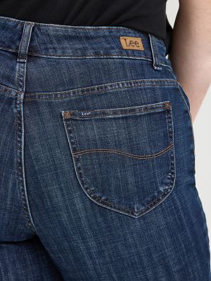 Women&rsquo;s Stretch Relaxed Fit Straight Leg Jean (Plus) in Bewitched alternative view 4