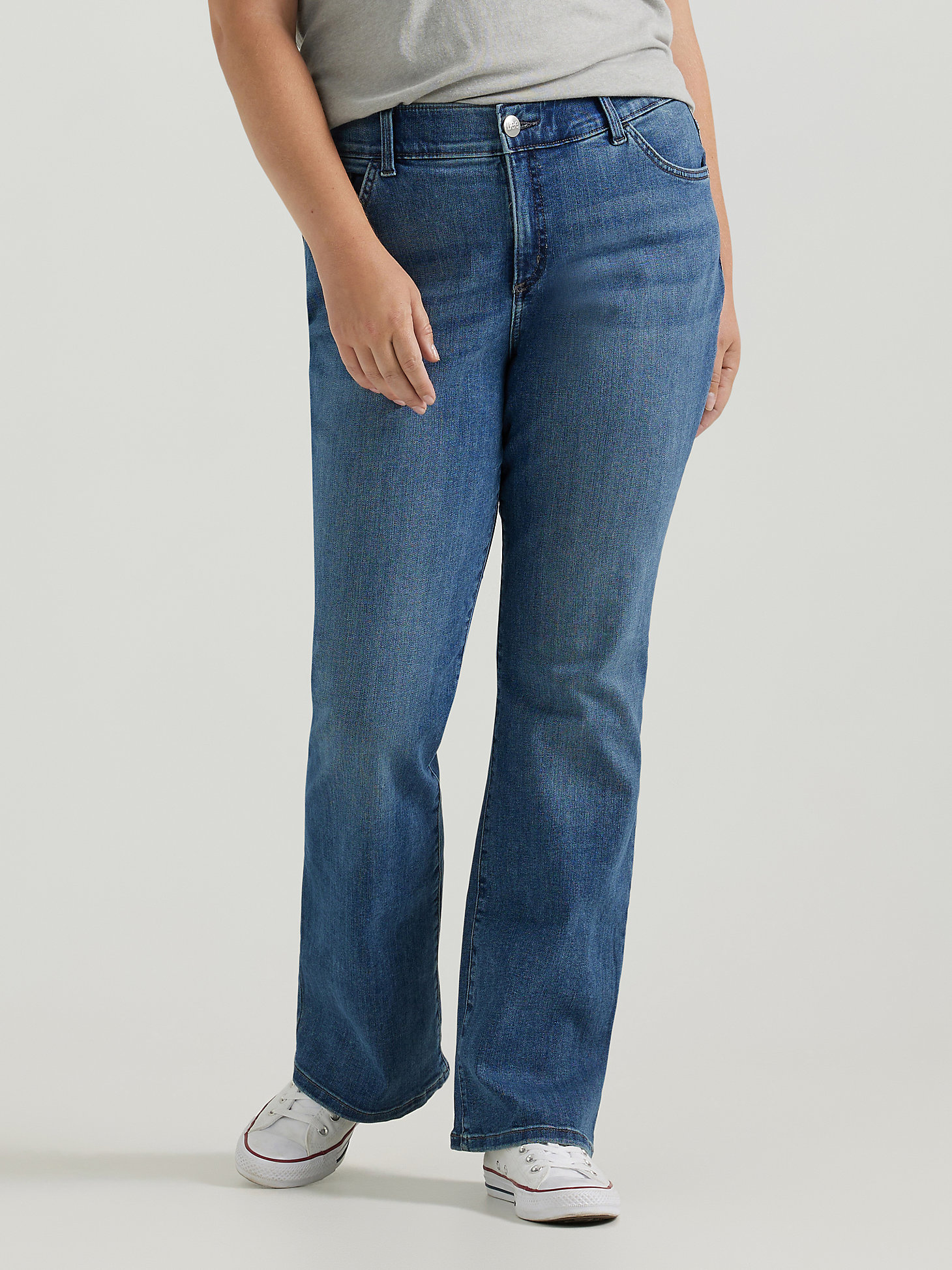 Women’s Flex Motion Regular Fit Bootcut Jean (Plus) in Rayne main view