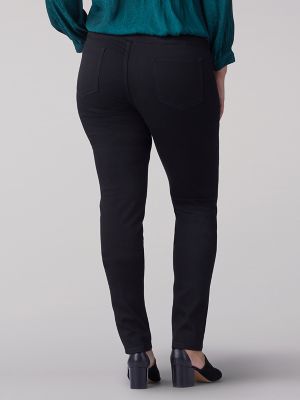 Women&rsquo;s Sculpting Slim Fit Skinny Pull-On Jean (Plus) in Black alternative view