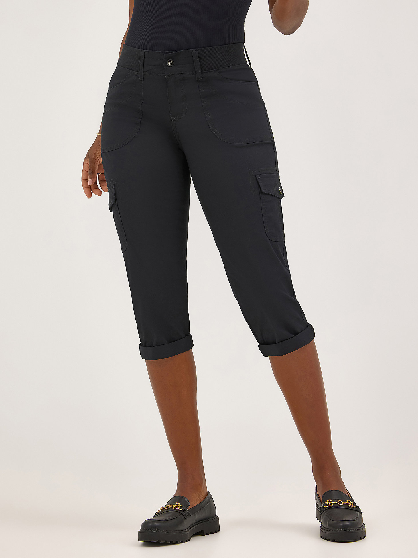 Lee Womens Petite Relaxed Fit Quinn Knit Waist Cargo Capri Pant Lee Womens Petite Relaxed Fit Quinn Knit Waist Cargo Capri Pant