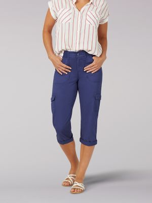 Women's Ultra Lux Comfort with Flex-to-Go Relaxed Fit Cargo Capri, Women's  Capris & Crops, Lee®