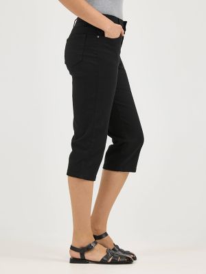 Women’s Relaxed Fit Capri in Black alternative view 3