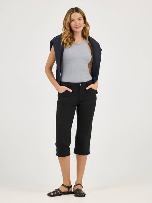 Lee Women's Relaxed Fit Legacy Capri - Black, Black, 16