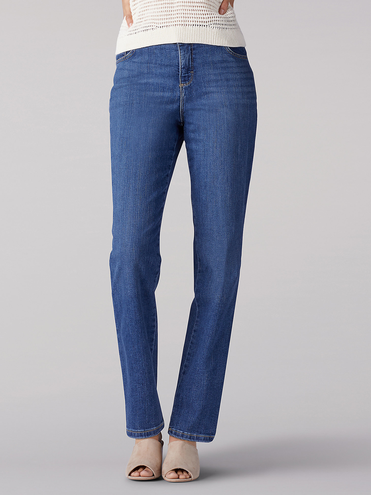 Women's Instantly Slims Relaxed Fit Straight Leg Jean Classic Fit