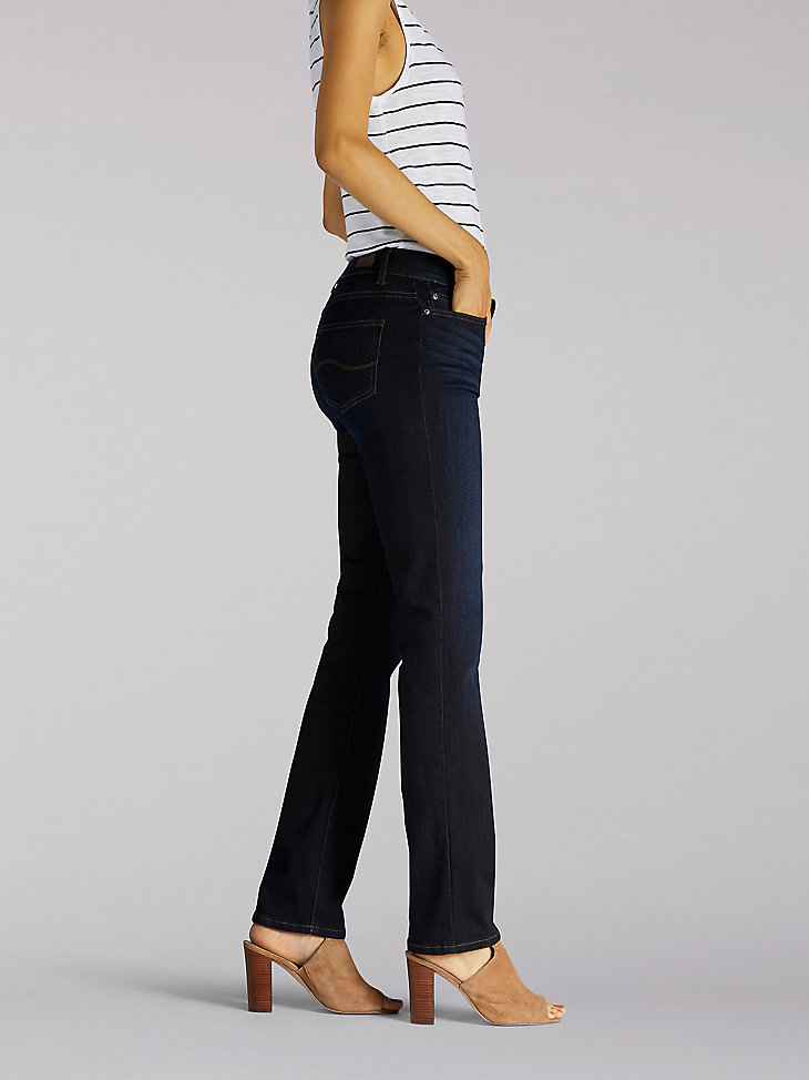 Lee Women's Petite Regular Fit Straight Leg Jean 