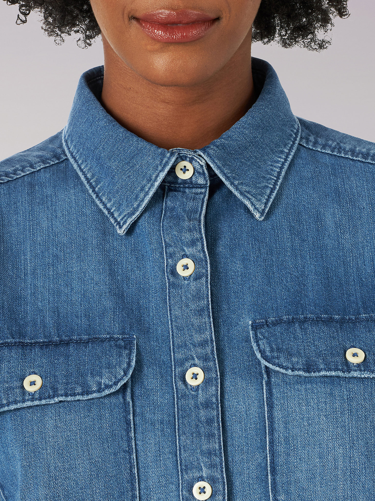 Women's Vintage Modern Frontier Classic Button Down Shirt in Light Wash alternative view 2