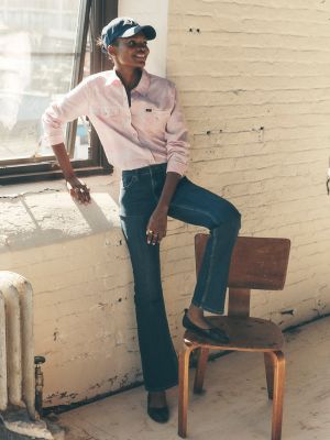 10 Types Of Tops To Pair With Bootcut Jeans