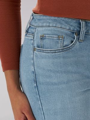 WOMEN'S LEGENDARY REGULAR BOOTCUT JEAN IN SNOWSTONE