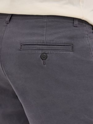Men's Extreme Motion Short in Charcoal alternative view 4