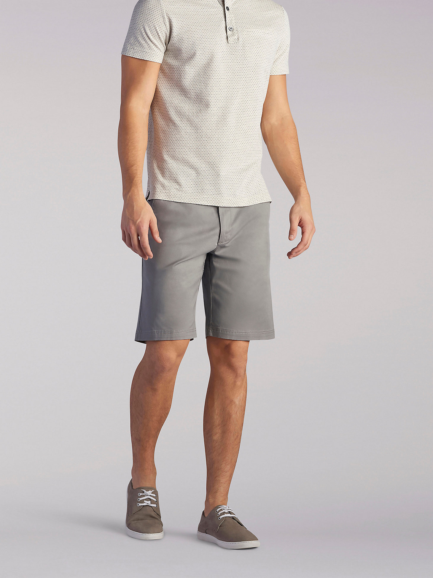 Men's Extreme Motion Short in Iron main view