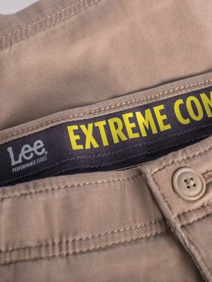 Men’s Extreme Motion Short Khaki Cargo Shorts Lee®