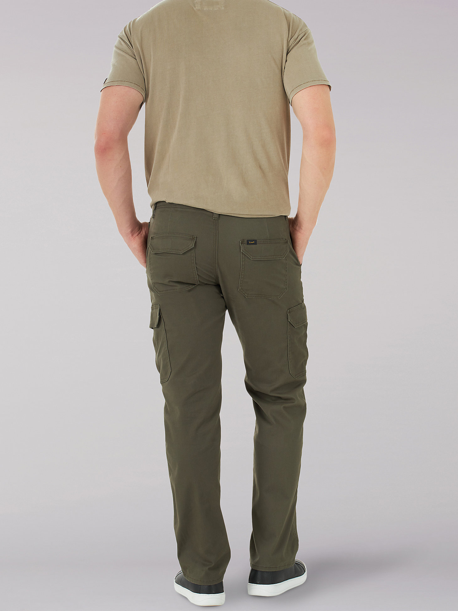 Men's MVP Straight Fit Cargo Pant in Forest alternative view 1