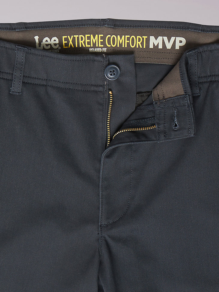 Men's Extreme Motion MVP Relaxed Fit Flat Front Pant | Men's Pants | Lee®