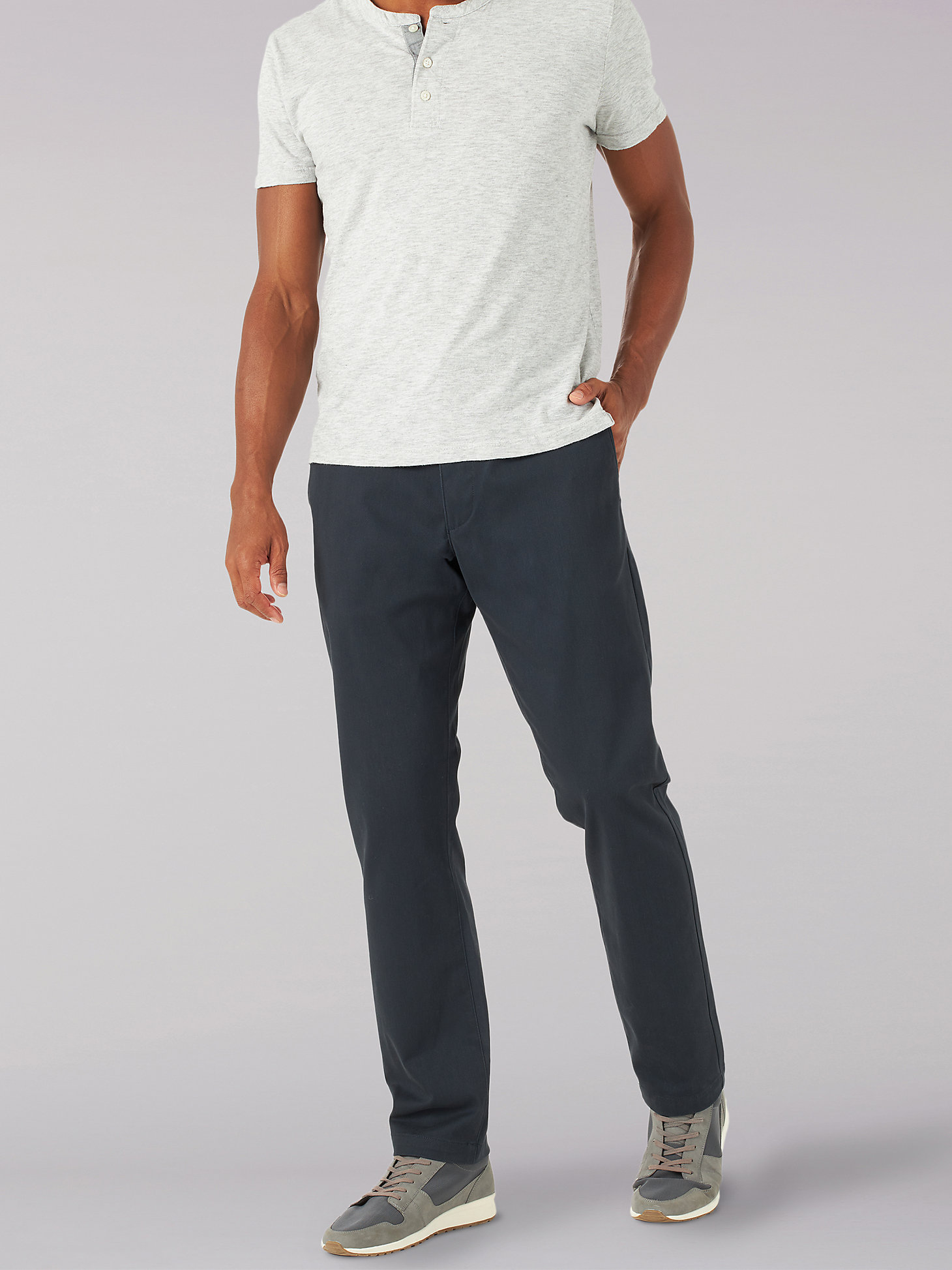 Men's Extreme Motion MVP Relaxed Fit Flat Front Pant | Men's Pants | Lee®