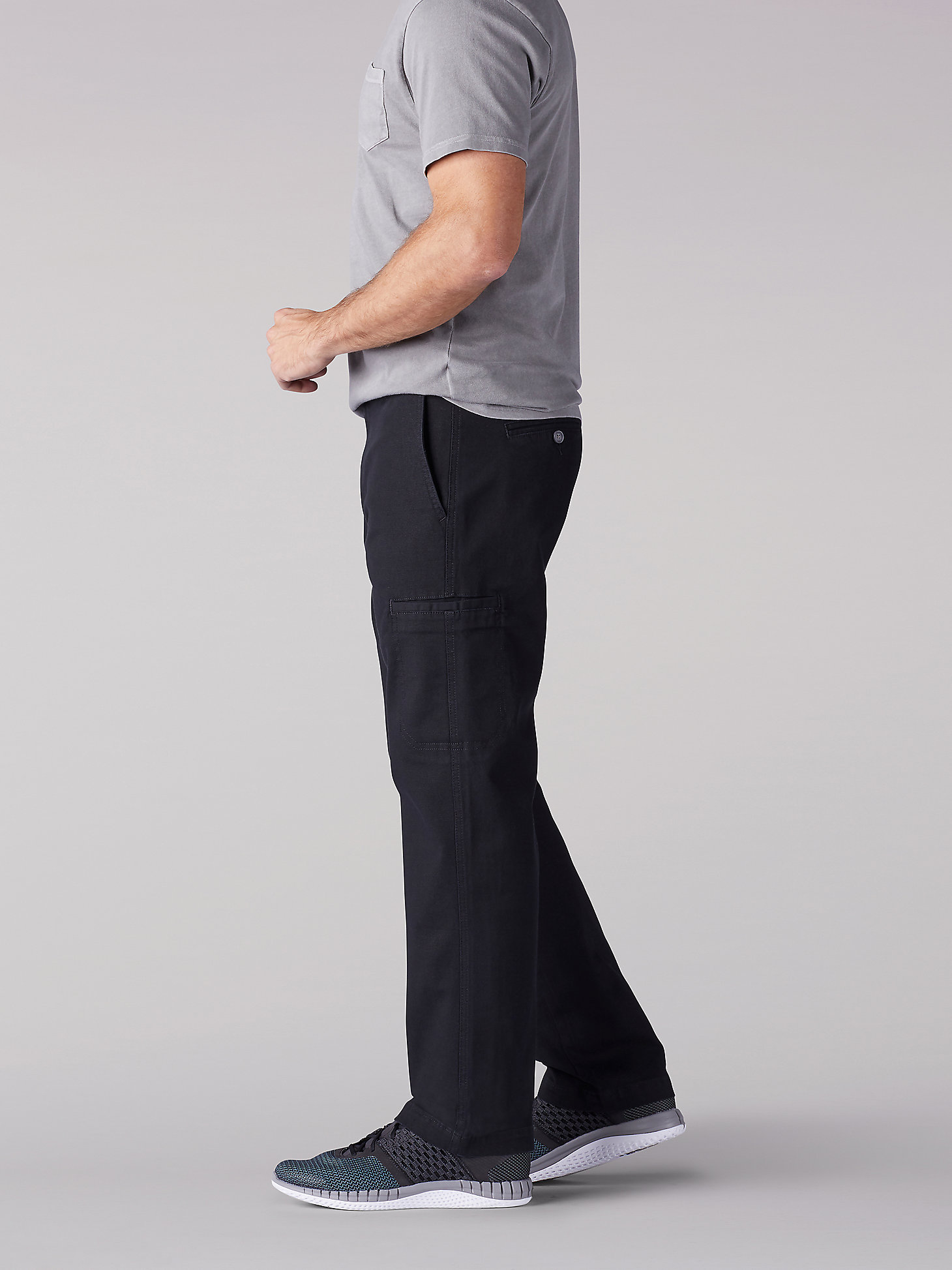 Men's Extreme Motion Straight Fit Cargo Pant (Big & Tall) in Black alternative view 2