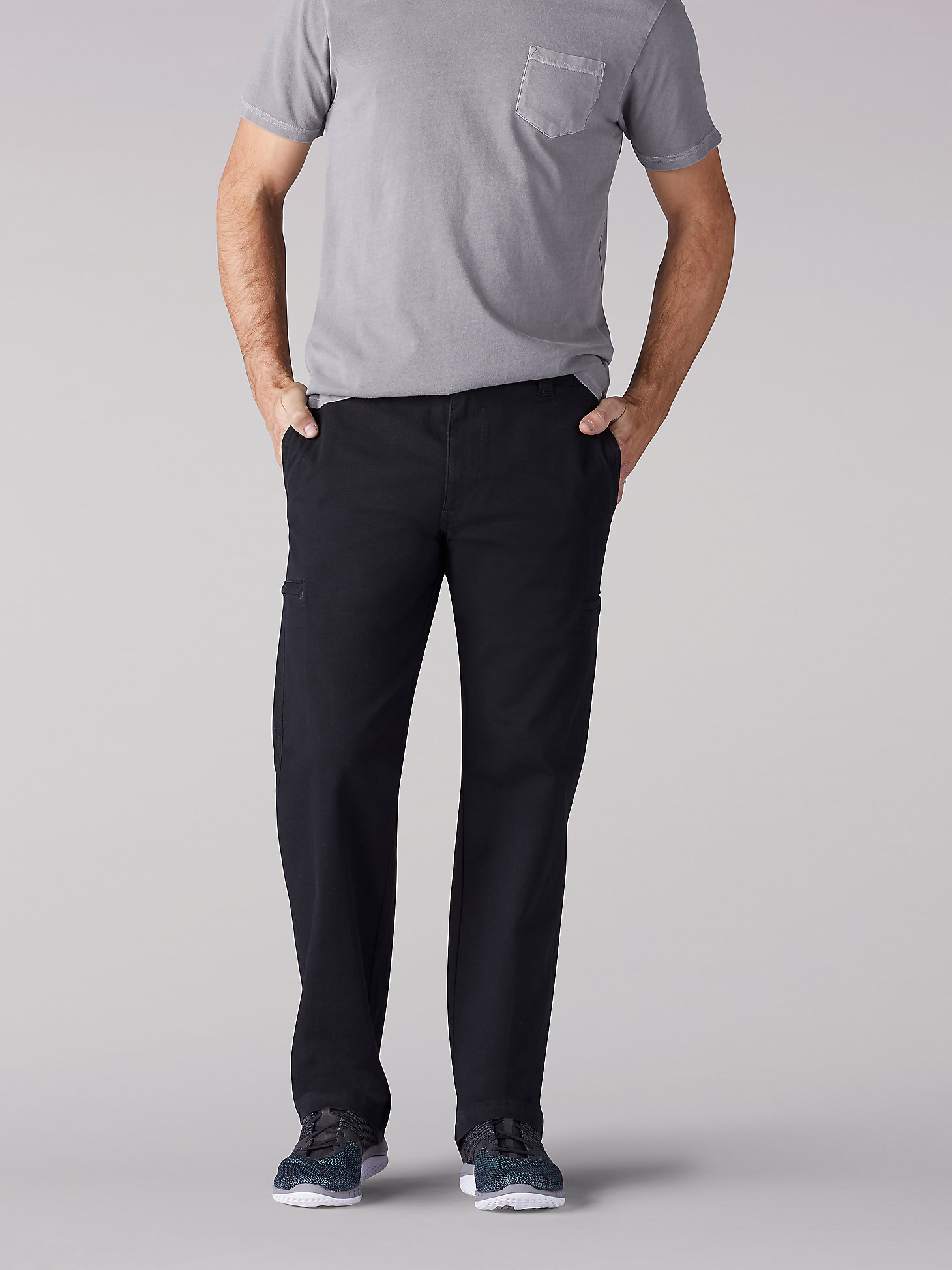 Men's Extreme Motion Straight Fit Cargo Pant (Big & Tall) in Black main view