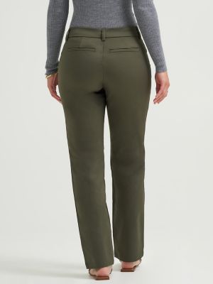 Women's Wrinkle Free Relaxed Fit Straight Leg Pant in Frontier Olive alternative view 2