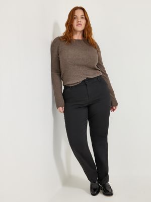 Women’s Relaxed Fit Straight Leg Pant (All Day Pant) (Plus) in Black alternative view 5