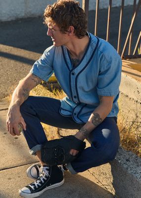 man wearing lee t-shirt